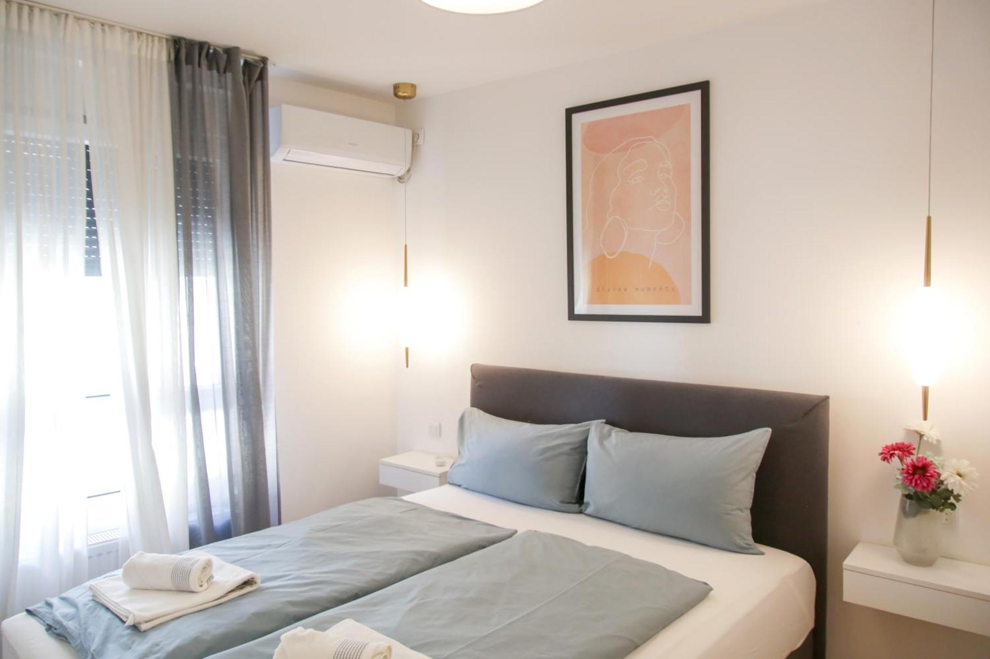 Supernova Deluxe Residence Novi Sad Oda fotoğraf