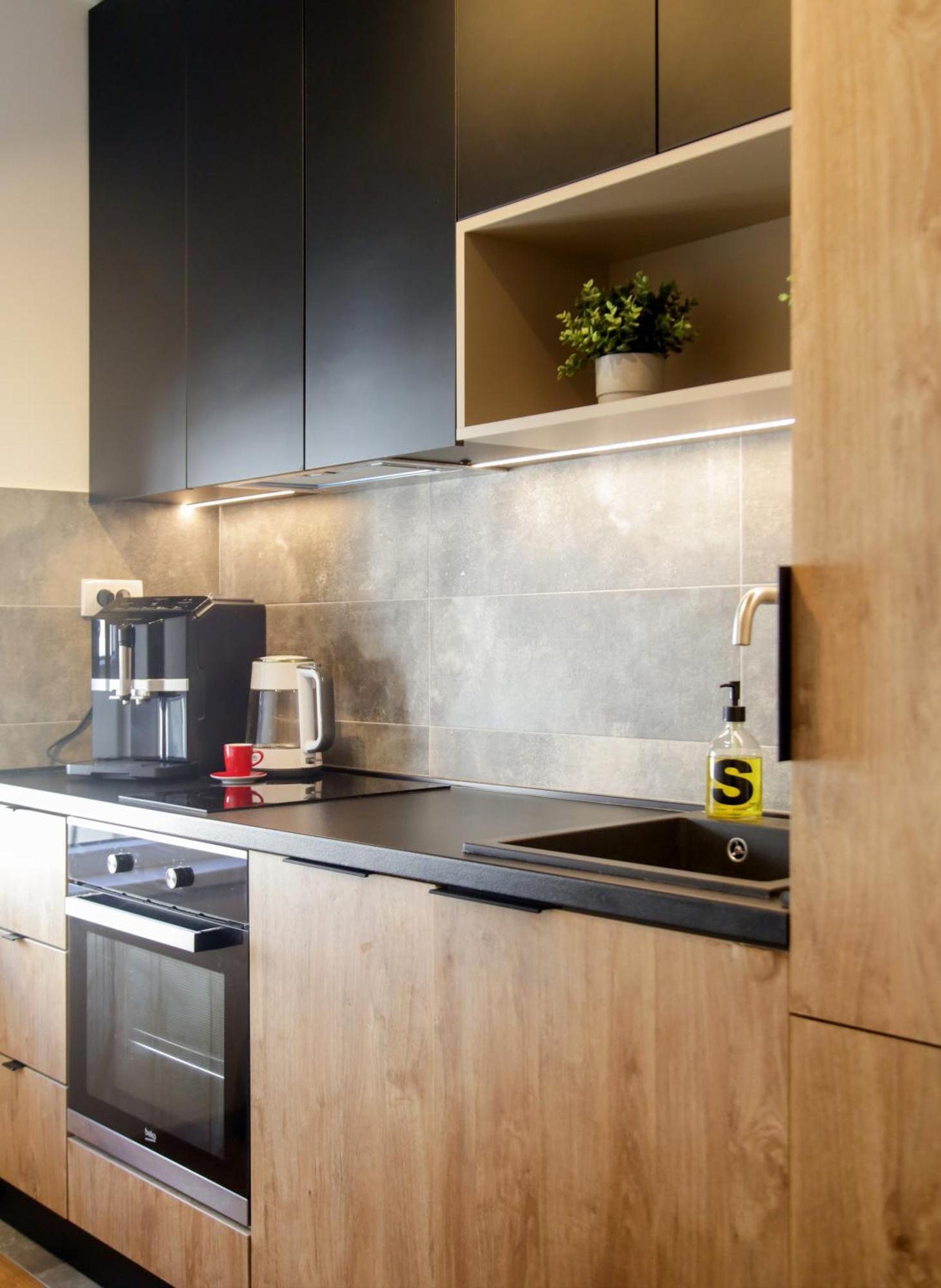 Supernova Deluxe Residence Novi Sad Oda fotoğraf
