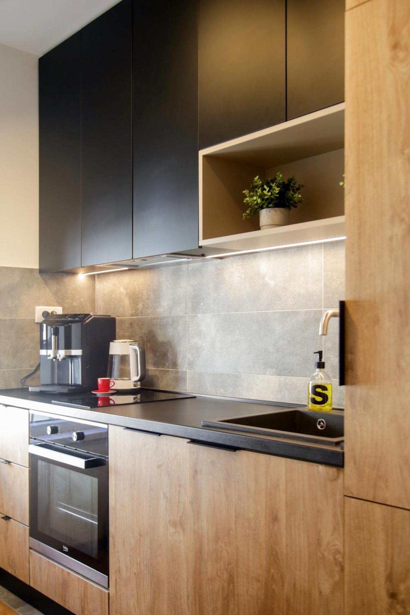Supernova Deluxe Residence Novi Sad Oda fotoğraf